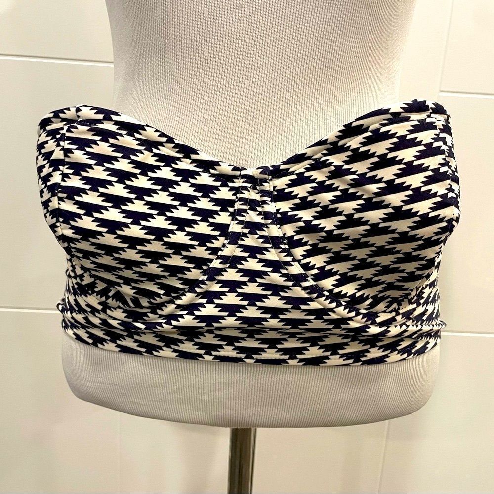 bandeau swim top navy blue and white texture print